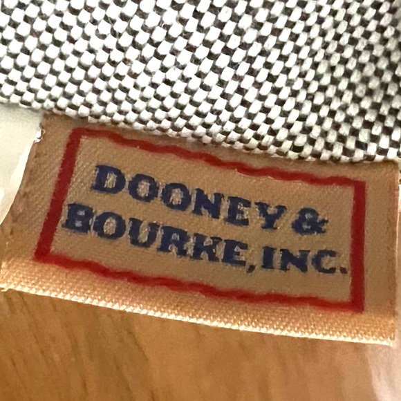 Dooney & Bourke Signature Canvas Leather Shoulder Bag Good Condition - Picture 10 of 16